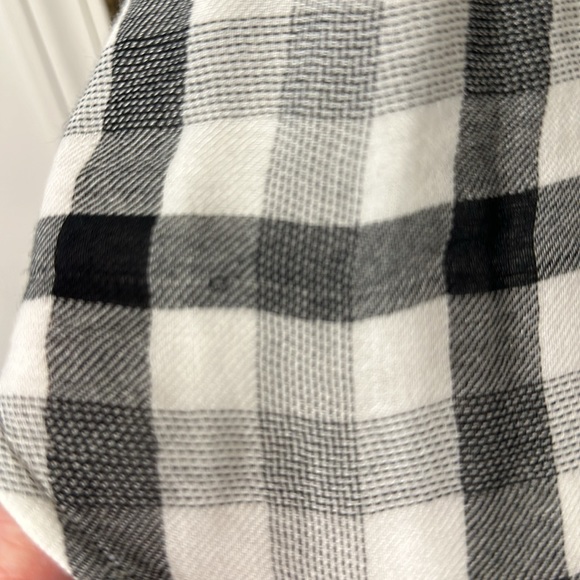 Cloth and Stone button down - Picture 4 of 4